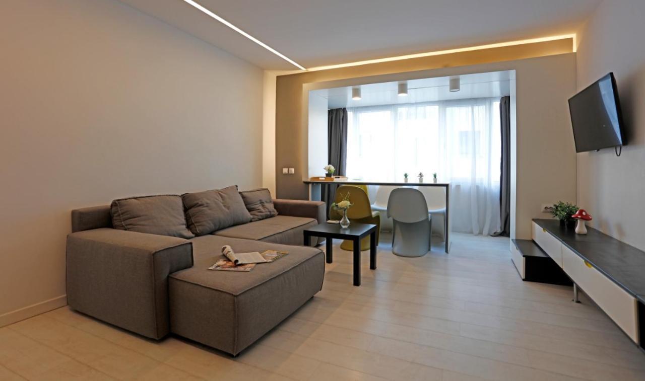 Platinum Apartment With 2 Bedrooms บูคาเรสต์ ภายนอก รูปภาพ
