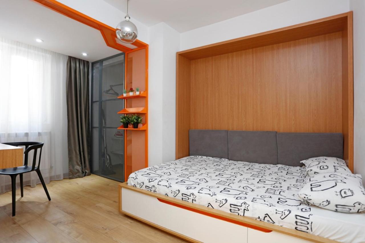 Platinum Apartment With 2 Bedrooms บูคาเรสต์ ภายนอก รูปภาพ